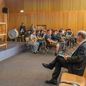 Bischof Manfred Scheuer besuchte die Landwirtschaftsschule in Schlierbach