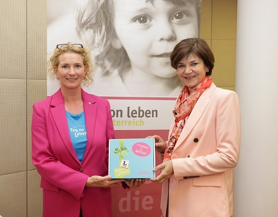 eine Familienbox für GD-Stv. Mag. Michaela Keplinger-Mitterlehner, RLB