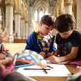 100 Jahre Mariendom Linz / © Mariendom Linz Buntes Mitmachprogramm mit Kreativstationen, Hüpfkirche und einer Zaubershow