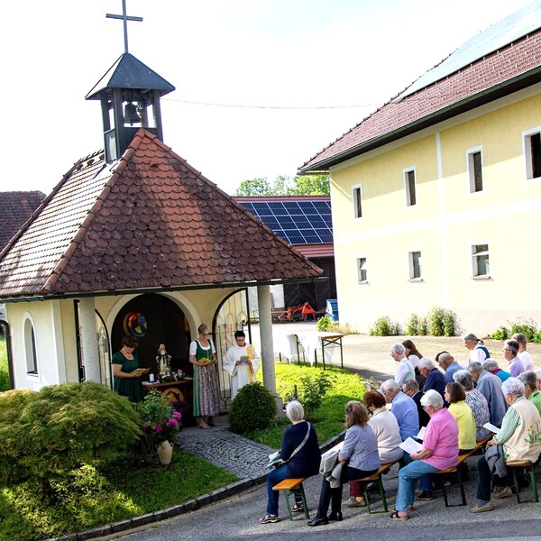 Maiandacht Kapelle Edramsberg / © Pfarrgemeinde Schönering