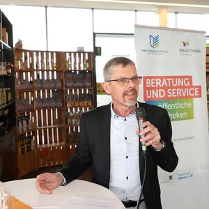 25 neu ausgebildete Bibliothekarinnen für OÖ