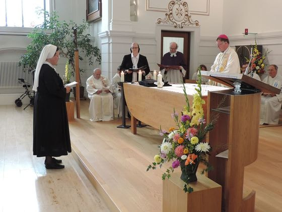 Sr. M. Elisabeth Pérez Gutiérrez bei ihrer ersten Zeitlichen Profess