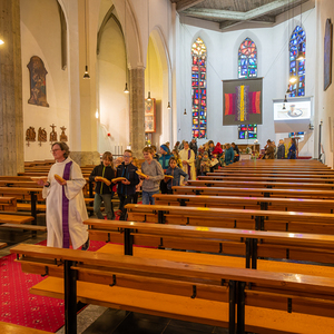 Am Nachmittag des Gründonnerstags fand eine Abendmahlfeier für Kinder in der Pfarrkirche statt.